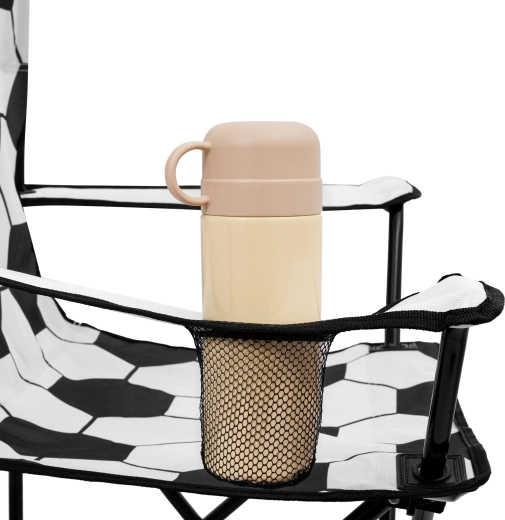 Zintegrowany uchwyt na napoje w podłokietniku