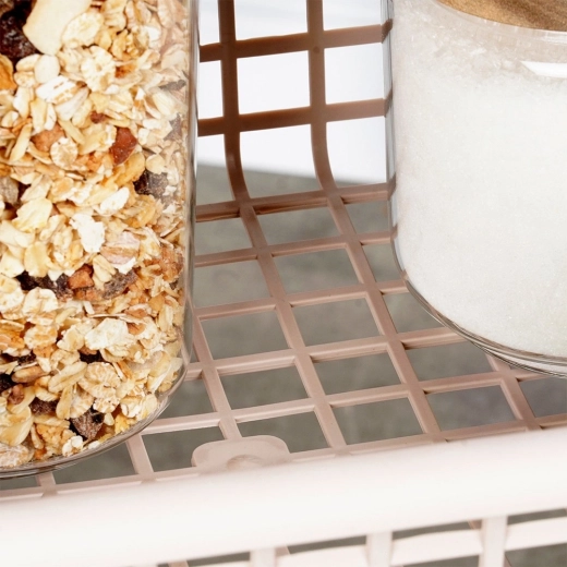 Wentylowane koszyki dla przejrzystości i higieny