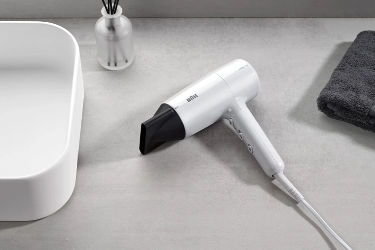 Składana rączka dla łatwego podróżowania