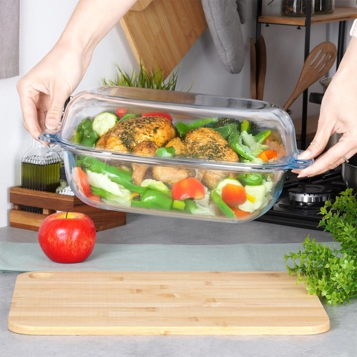 Wygodne uchwyty i pełna kontrola podczas pieczenia