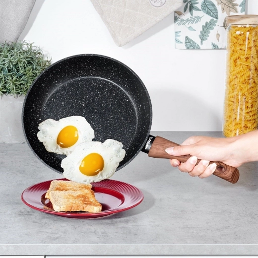 Nieprzywierająca granitowa powłoka dla zdrowego gotowania