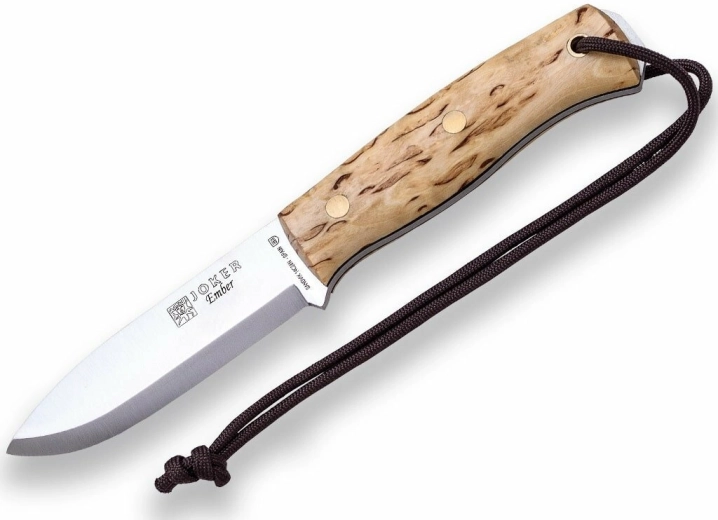 Nóż outdoorowy JOKER Ember 10,5 cm z drewnem brzozy kędzierzawej, skórzanym etui i krzesiwem