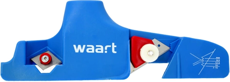 Plastowy strug do płyt gipsowo‑kartonowych ze stalowymi ostrzami