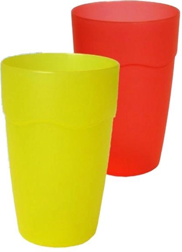Plastowy kubek dziecięcy z uchem 200 ml – mix kolorów