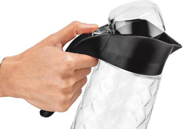 Szklany dzbanek z pokrywką Qlux 1,6 l