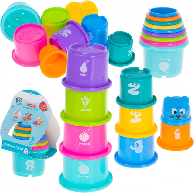 Edukacyjne kubeczki do układania – wieża z liczbami i owocami