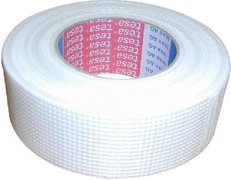 Naprawcza taśma z włókna szklanego do płyt gipsowo‑kartonowych 48 mm × 45 m Tesa biała