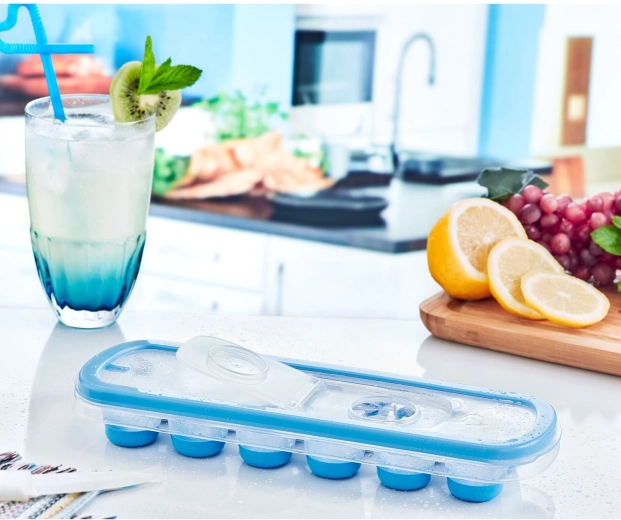 Foremka do lodu z silikonowym dnem i pokrywką, 12 kostek