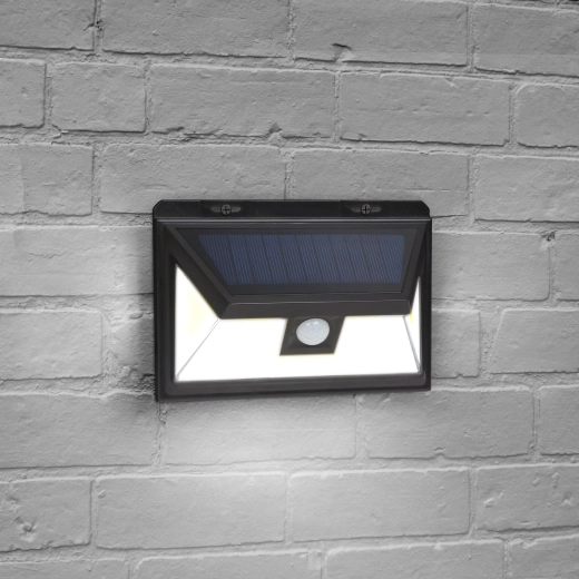 Solarny reflektor LED z czujnikiem ruchu i 3 diodami COB LED