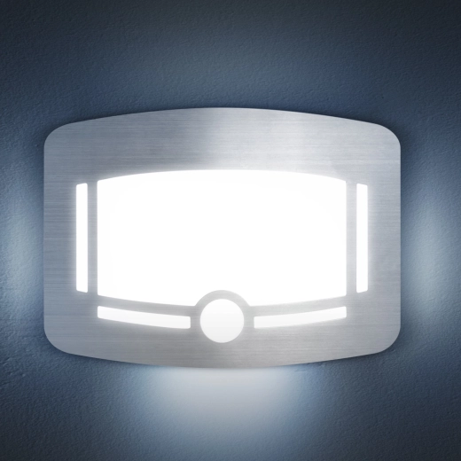 Srebrna dioda LED Phenom – nocne światło orientacyjne z czujnikiem ruchu i zmierzchu