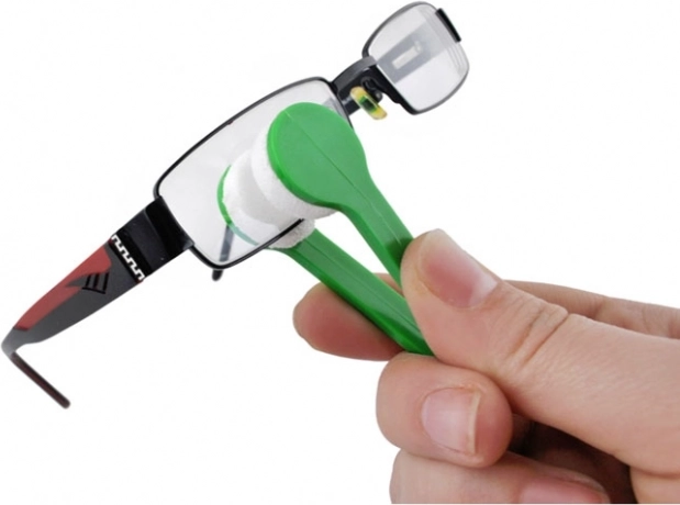 Breloczek do czyszczenia okularów z mikrofibry