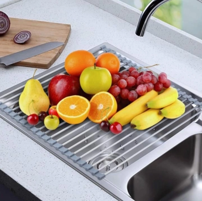 Szara rolowana mata ociekowa na naczynia i warzywa