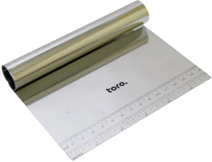 Nierdzewna łopatka i siekacz kuchenny ze skalą