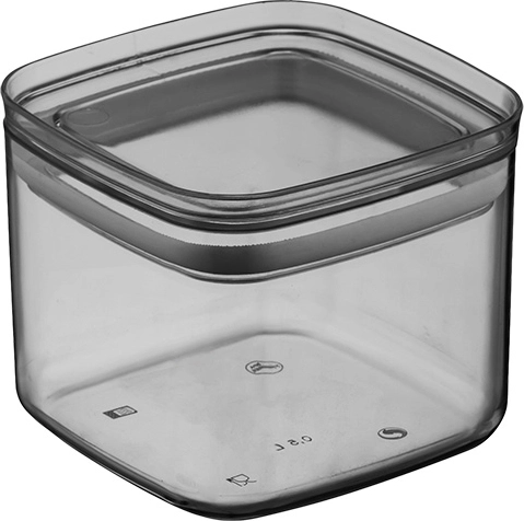 Plastowy pojemnik z pokrywką 700 ml