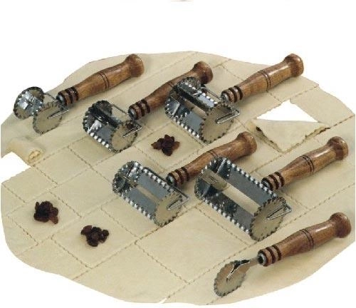 Radełko do ciasta 8 × 8 cm ze stali nierdzewnej z drewnianą rączką