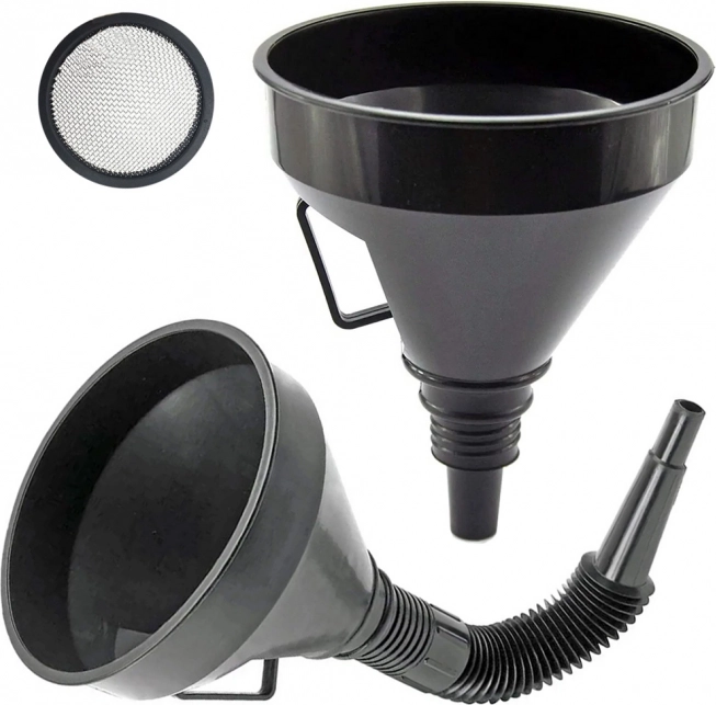 Duży plastikowy lejek paliwowy z sitkiem