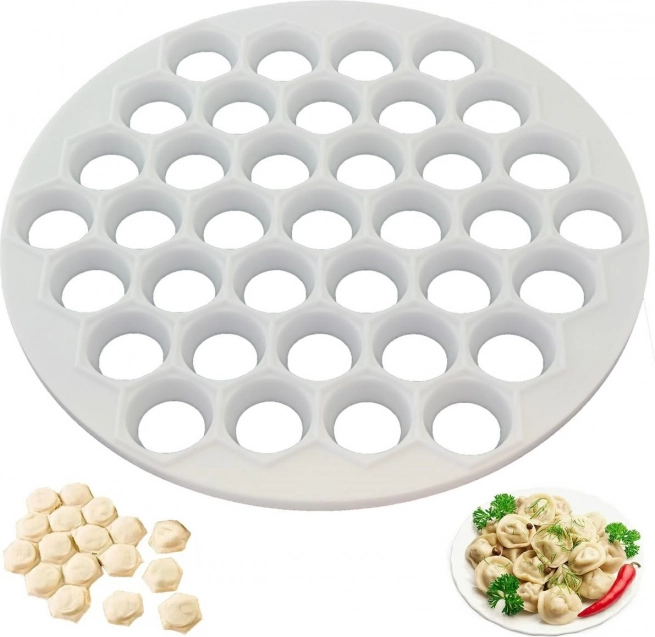 Praska do ciasta na pierogi i pielmieni