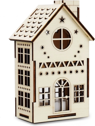 Duży drewniany domek obserwatorium z lampką LED