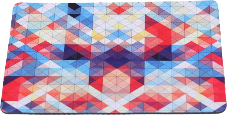 Trwały nadruk z geometrycznym wzorem