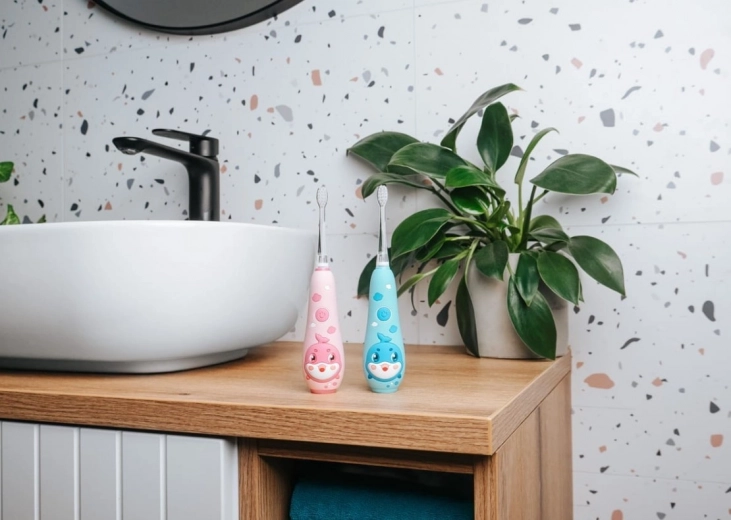 Wodoodporność IPX7 i zabawne podświetlenie LED