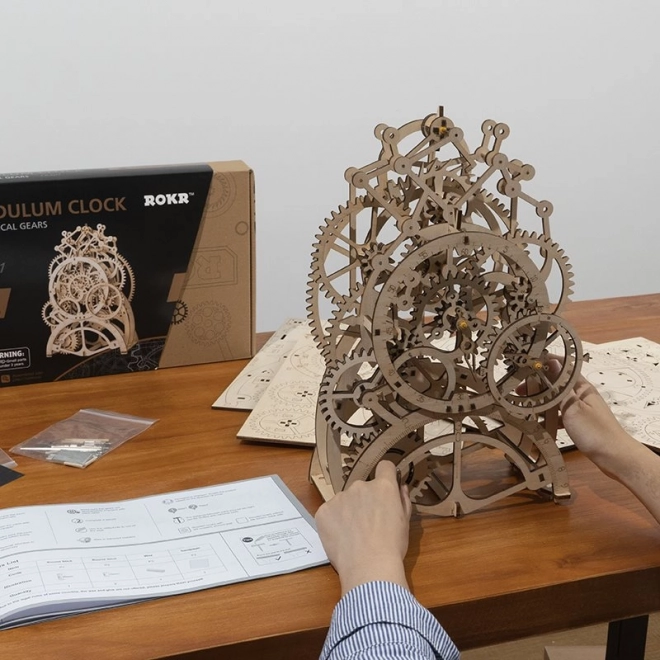 Zegar wahadłowy - 3D drewniane puzzle