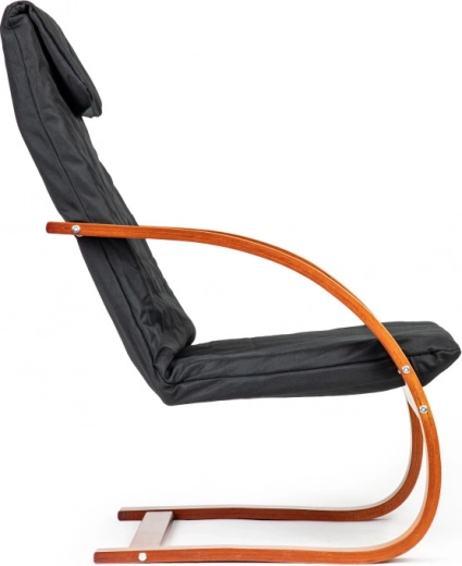 Wytrzymała konstrukcja z giętej sklejki i metalu