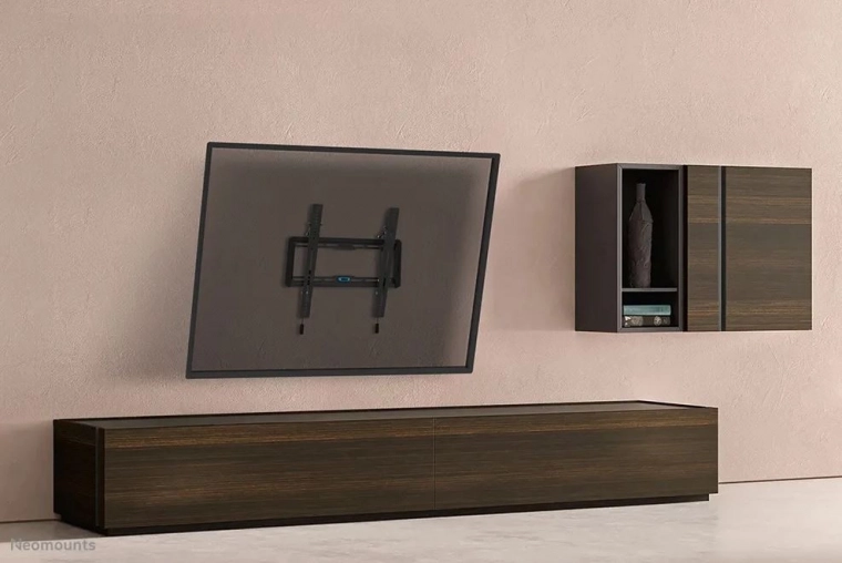 Niskoprofilowy montaż – tylko 3,3 cm od ściany