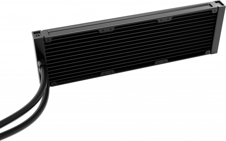 Zoptymalizowany radiator 360 mm i węże w oplocie