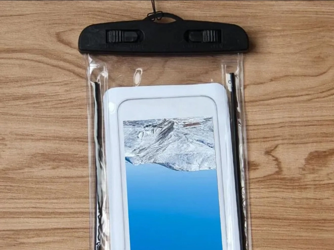 Wodoodporne etui na telefon do basenu i kajaka