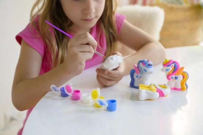 produkcja i malowanie błyszczącego jednorożca 3D od 4M