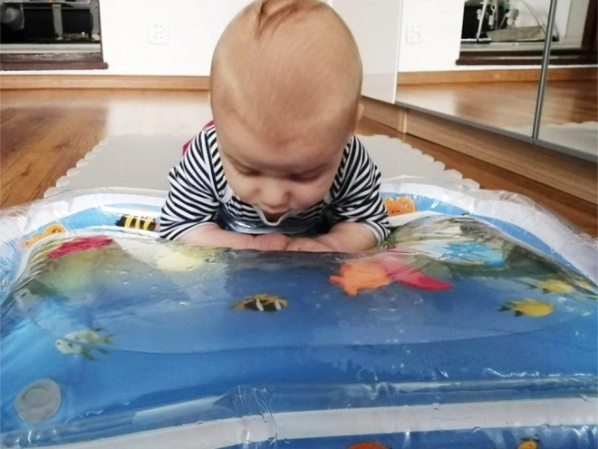 Nadmuchiwana sensoryczna mata wodna dla niemowląt