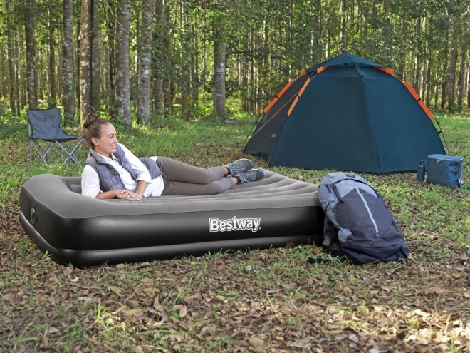 Materac dmuchany Tritech z pompką USB