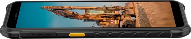 Kompaktowy wyświetlacz 5,45", który dobrze leży w dłoni