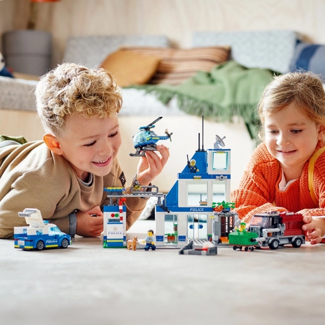 LEGO City 60316 Posterunek Policji