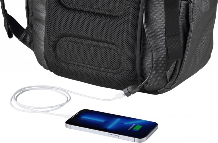 Zintegrowany port USB i rozszerzana pojemność