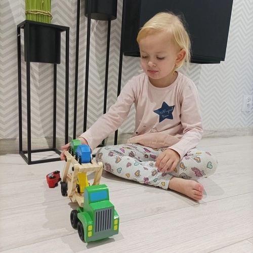 Drewniany samochód ciężarowy - przyczepa + zestaw samochodzików 22698