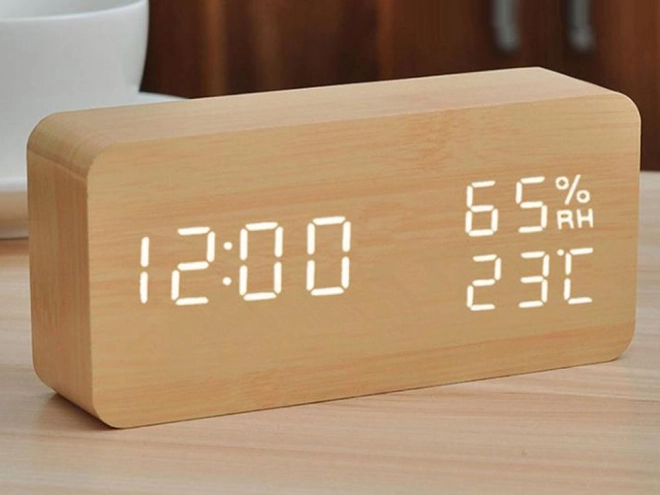 Nowoczesny elektroniczny budzik z USB
