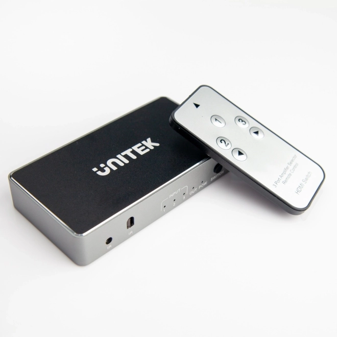 Przełącznik HDMI 3× wejście na 1× wyjście z obsługą 4K i pilotem