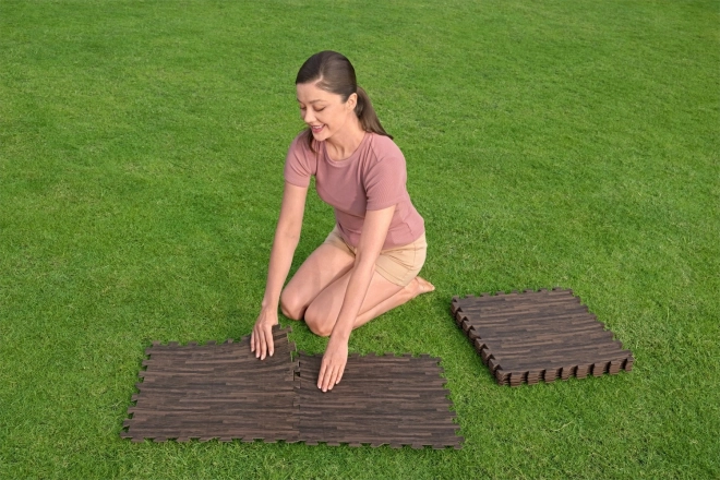 Piankowa mata pod basen ogrodowy 50 x 50 cm Bestway imitacja drewna - 12 sztuk