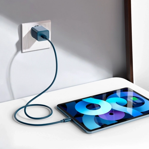 Kompaktowa na podróże + kabel w zestawie