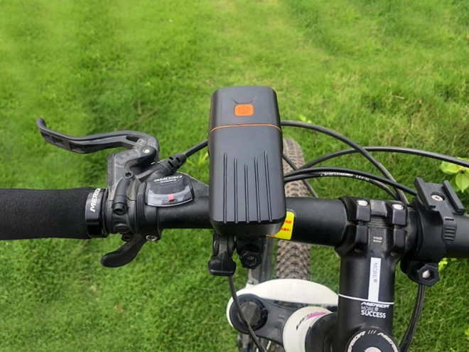 Zestaw przedniego i tylnego światła LED do roweru z ładowaniem USB