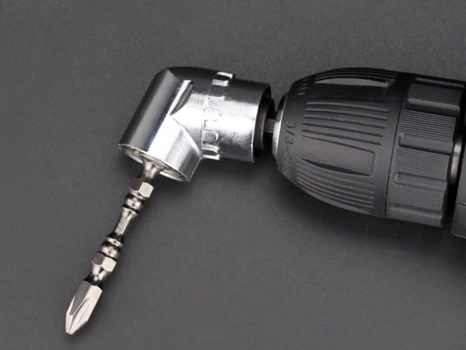 Kątowy adapter do śrubokręta z nasadową sześciokątną rękojeścią