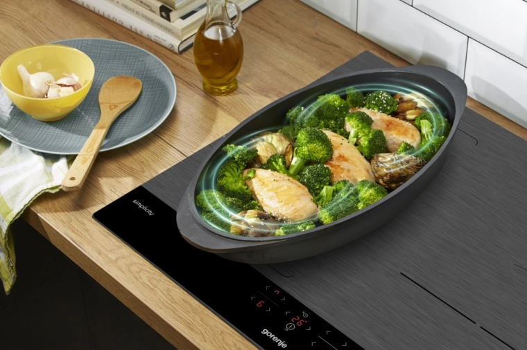 Duża strefa 23 cm z przodu