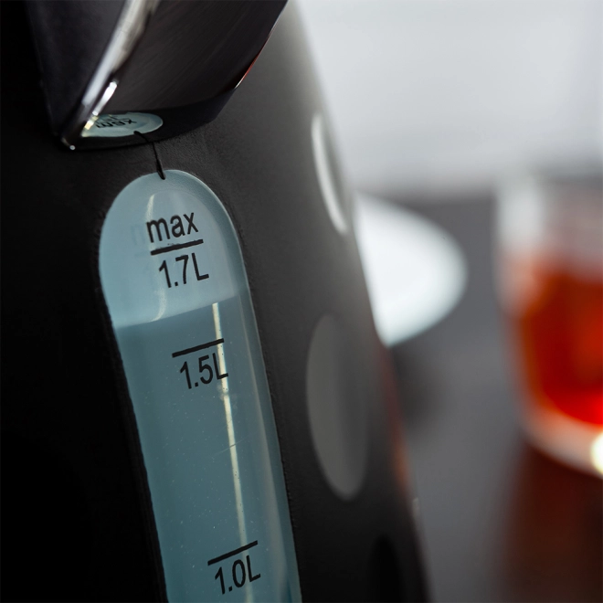 Szybkie podgrzewanie i duża pojemność 1,7 l
