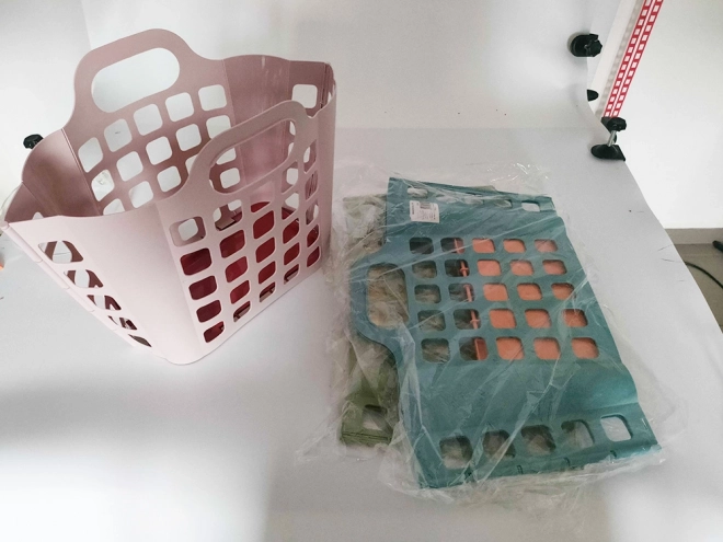 Składany plastikowy kosz na pranie