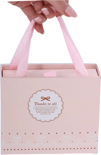 Ozdobne pudełko prezentowe