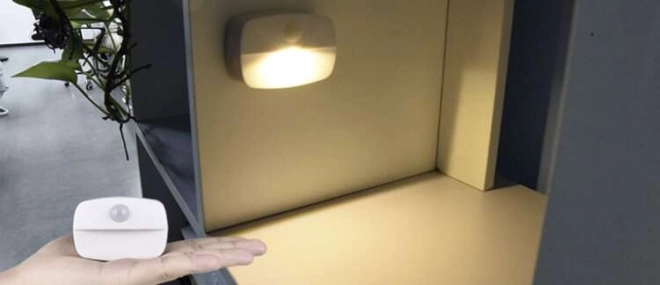 LED nocne światło z czujnikiem ruchu Izoxis 24240