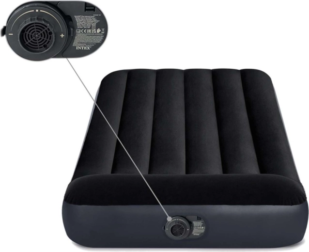 Wbudowana elektryczna pompka – napompujesz w kilka minut