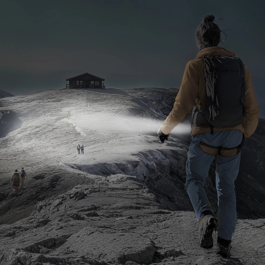 Moc 1000 lm i zasięg do 270 m