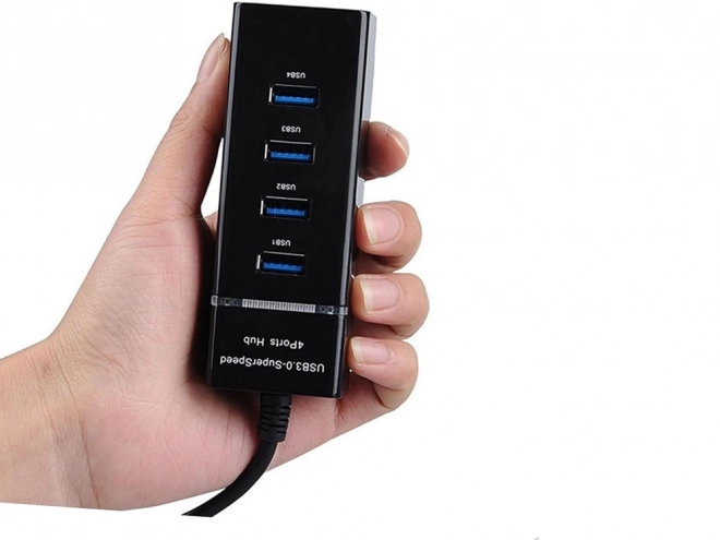 Hub USB 3.0 z 4 portami do szybkiego transferu danych